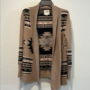 Lira Women's Geometric Tan and Black Cardigan